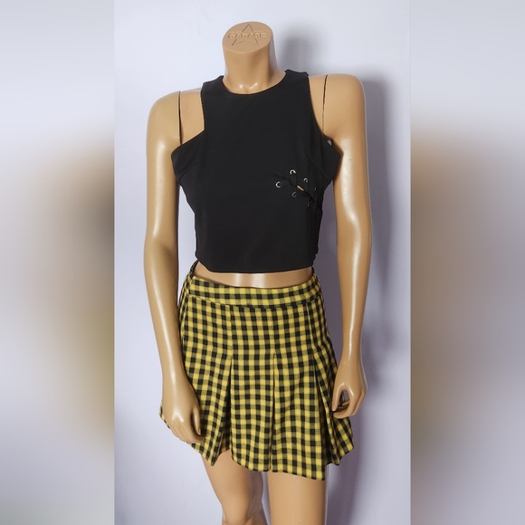 Divided Dresses & Skirts - Plaid Pleated Mini Skirt Black & Yellow
